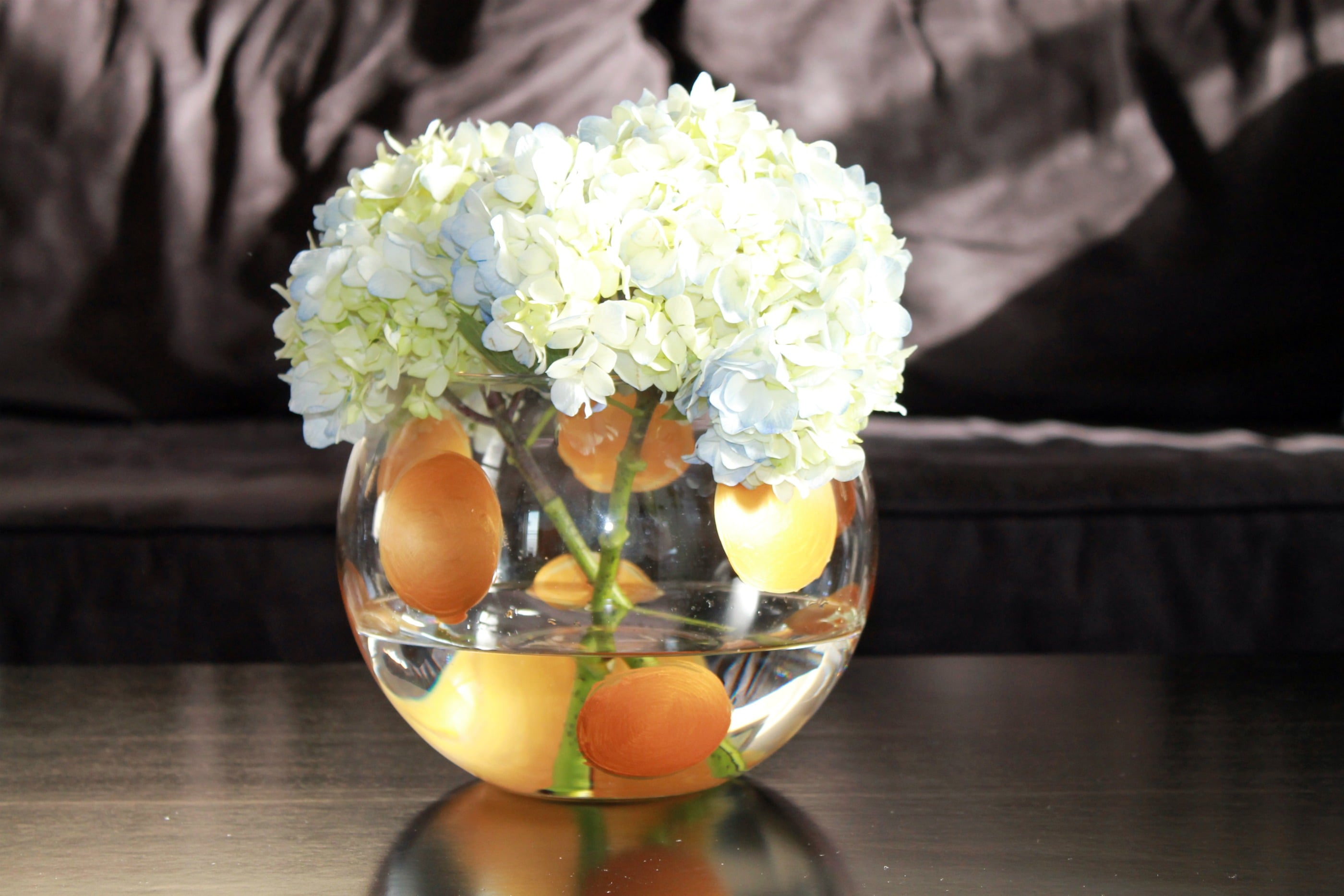 Bows & Sequins shares an easy DIY of the Kate Spade Cloverdale Rose Bowl Vase.