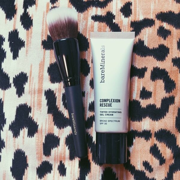 bare minerals complexion rescue