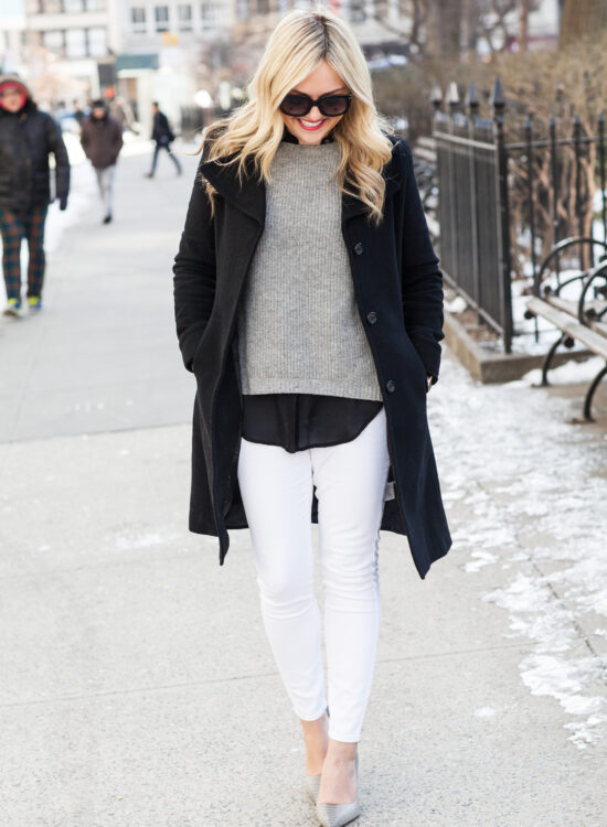 Bows & Sequins styling a monochromatic black, grey and white outfit during the winter. You *can* pull off white jeans when there's snow on the ground.