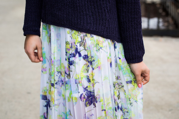 bcbg floral pleated maxi skirt