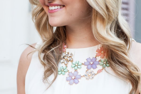 pastel flower necklace