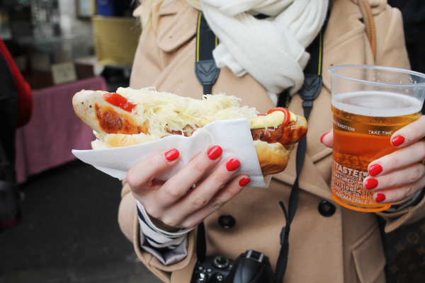 bratwurst-beer-borough-market-london