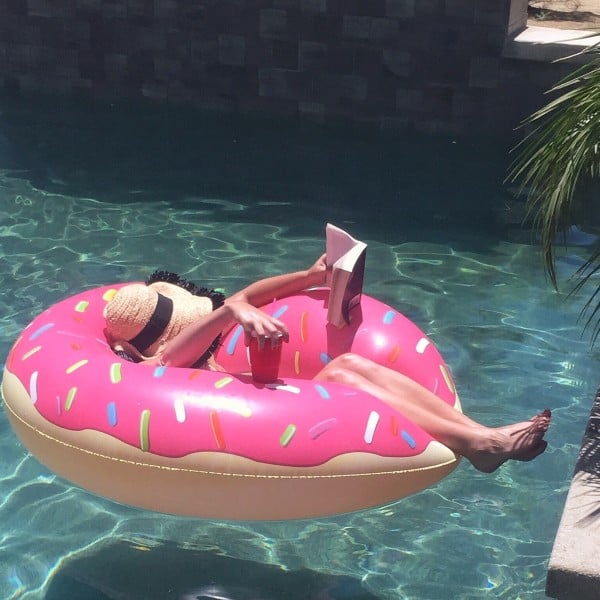 donut pool float
