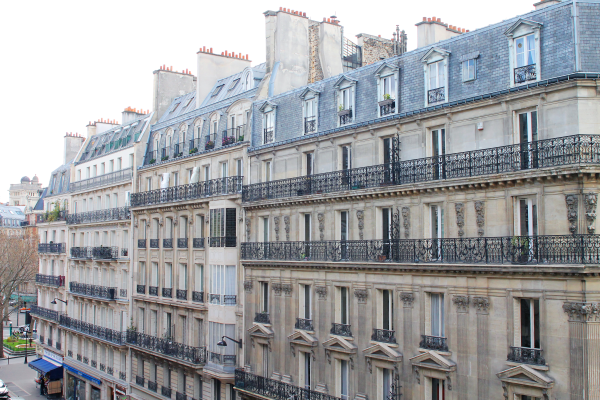 paris-buildings-chimneys