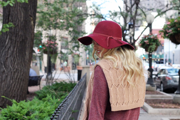 cable-knit-sweater-on-shoulders