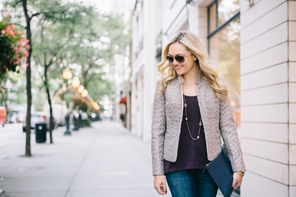 casual-friday-dark-jeans-work-outfit
