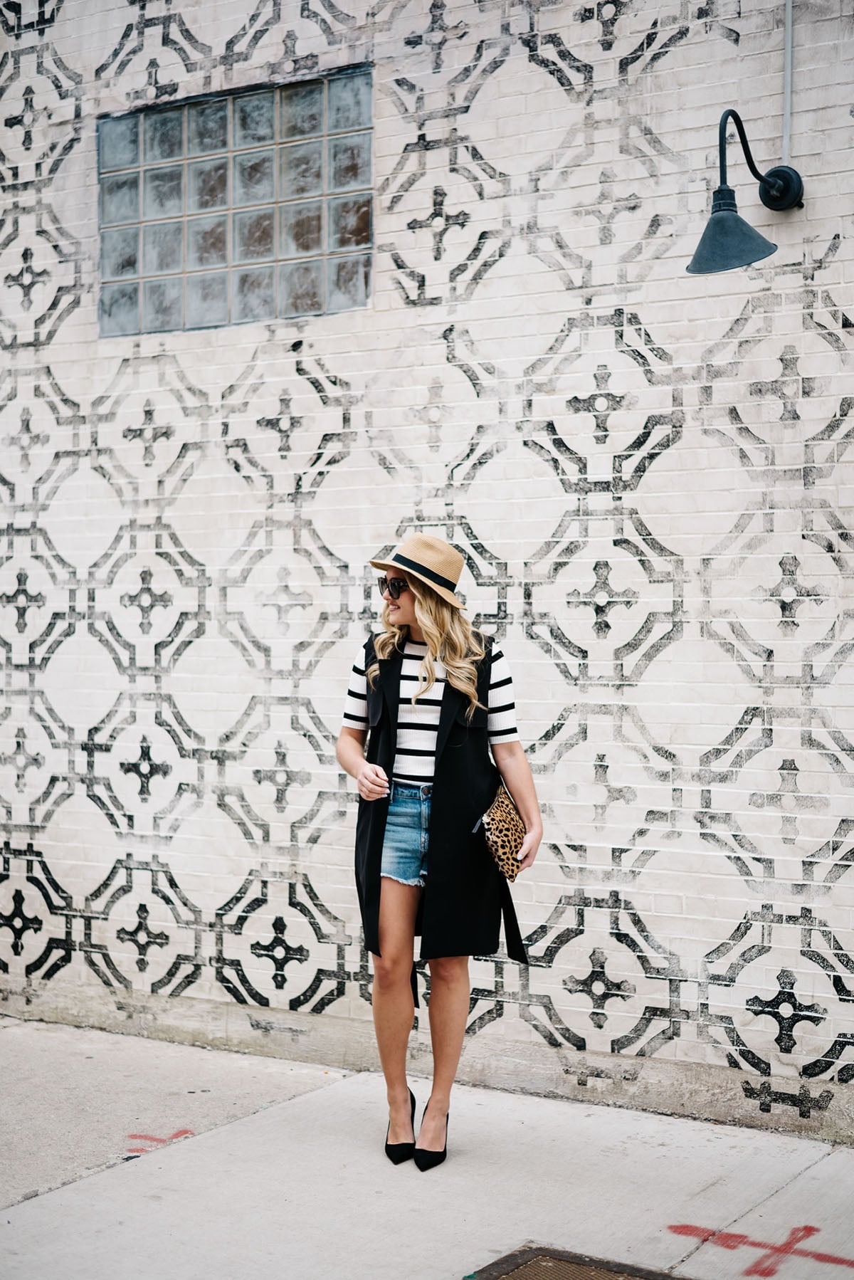 how to wear short jean shorts with heels