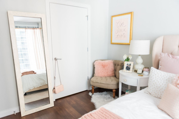 Blogger Jessica Sturdy of @bowsandsequins shares her Chicago Parisian-chic bedroom design. // Blush Pink, White, & Gold