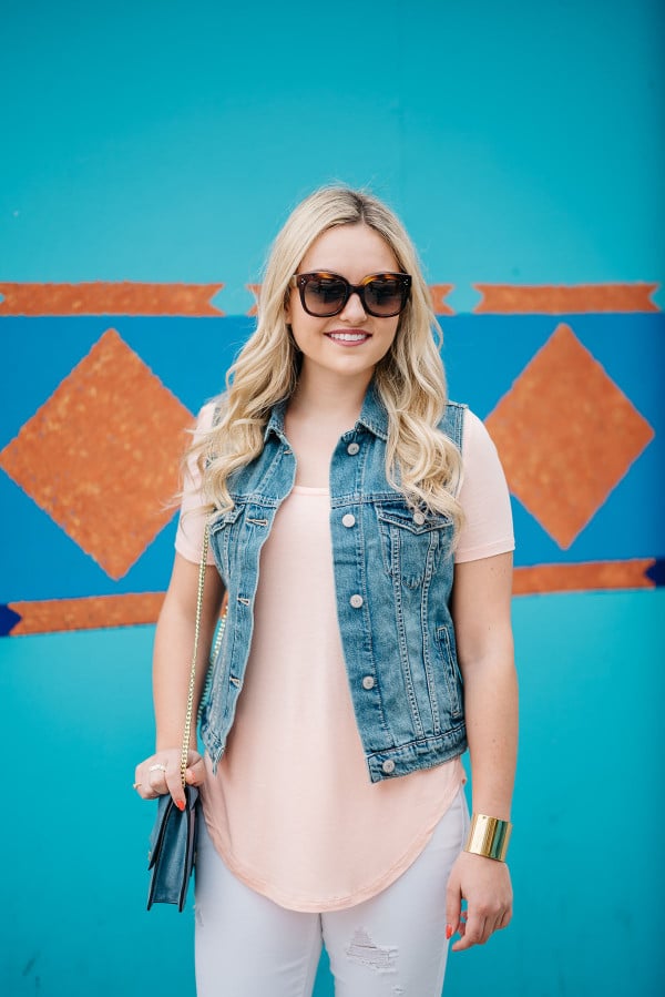 how to wear a denim vest outfit ideas