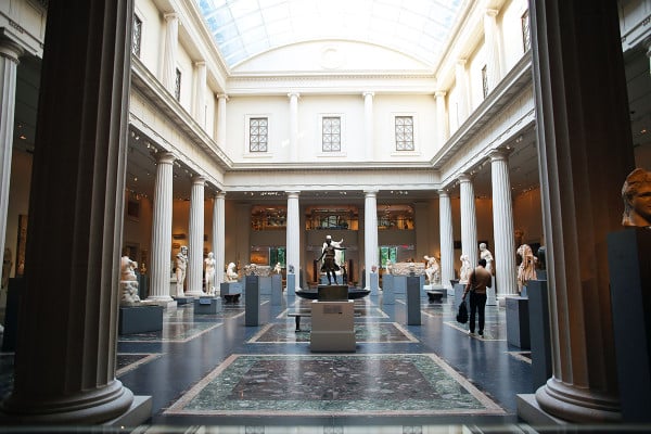 Inside the Met Museum on Manhattan's Upper East Side in NYC #EmptyMet Tour