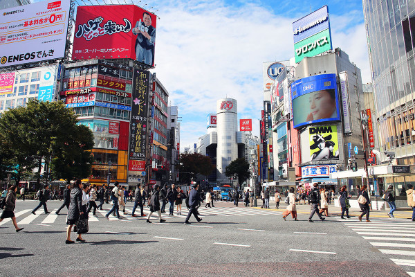 Busiest Intersection in the World: Shibuya Scramble Crossing in Tokyo, Japan