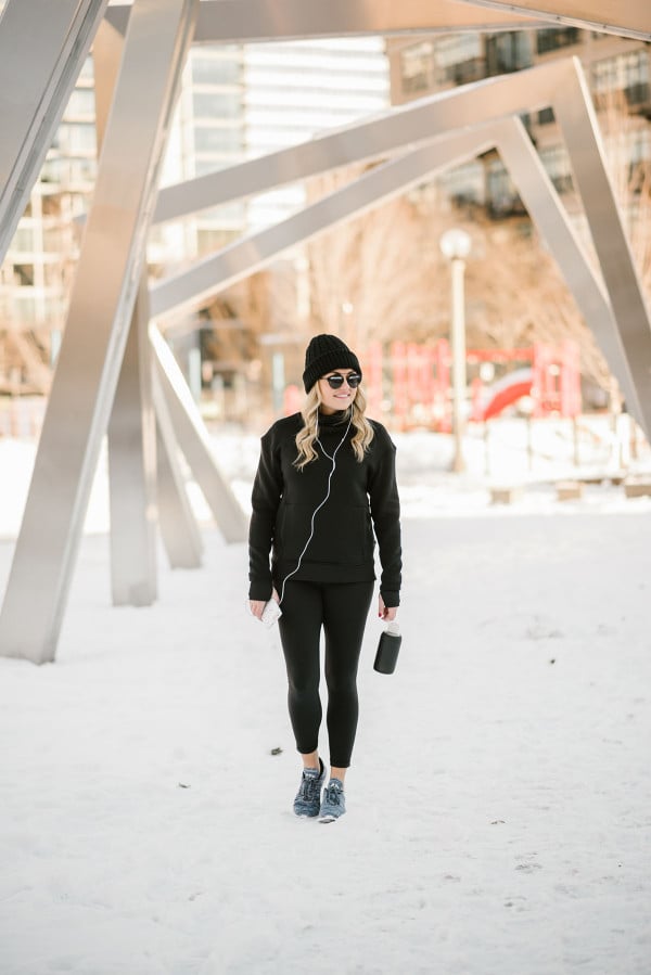 Bows & Sequins wearing lululemon cold-weather workout gear in Chicago.