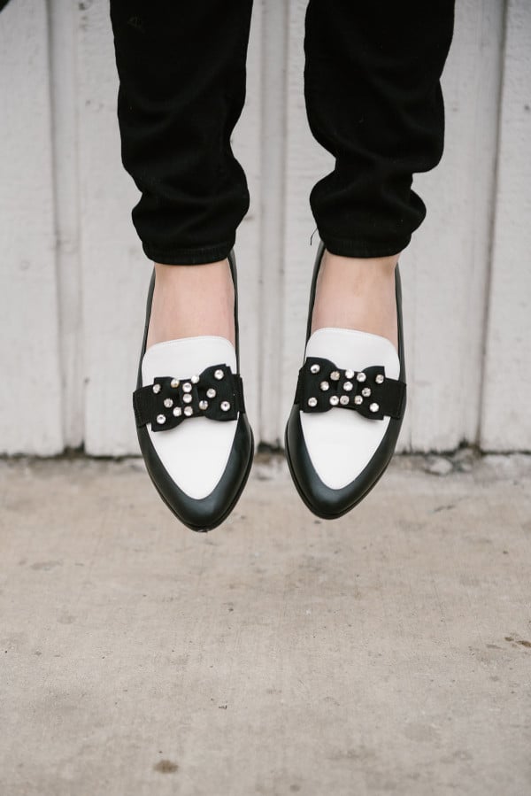 black-and-white-kate-spade-bow-shoes