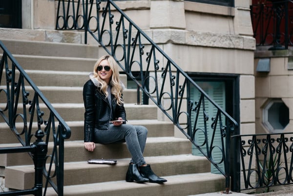 Bows & Sequins styling a black and grey outfit for the fall and winter in Chicago.