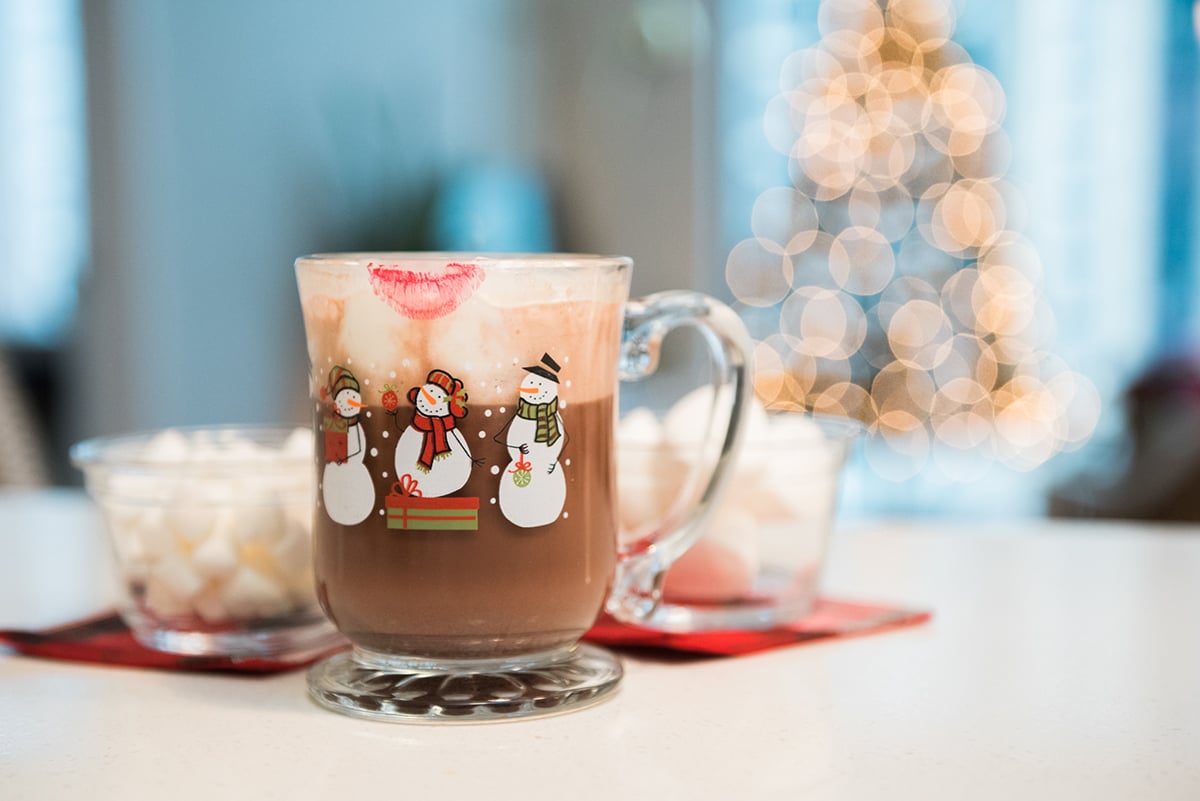 Bows & Sequins making gourmet hot chocolate in her Chicago apartment.