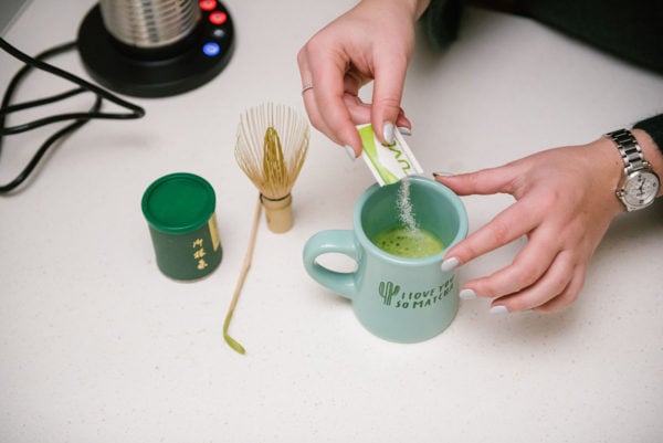 Bows & Sequins shares her recipe for making matcha lattes at home.