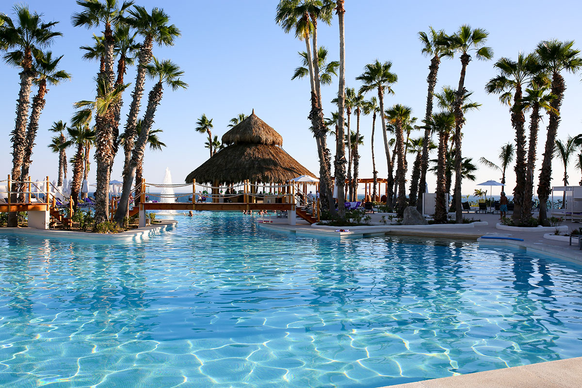 Where to Stay in Cabo: All-Inclusive Paradisus Los Cabos — bows & sequins