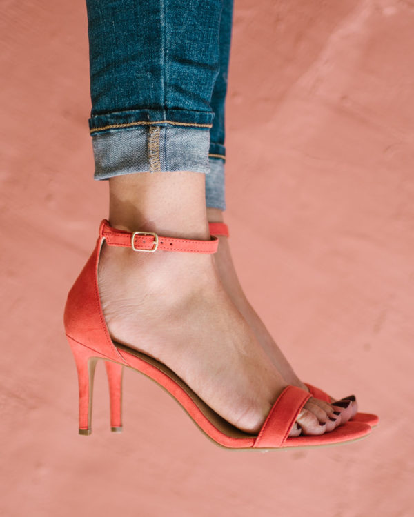 Bows & Sequins wore coral ankle strap sandals and cuffed jeans.