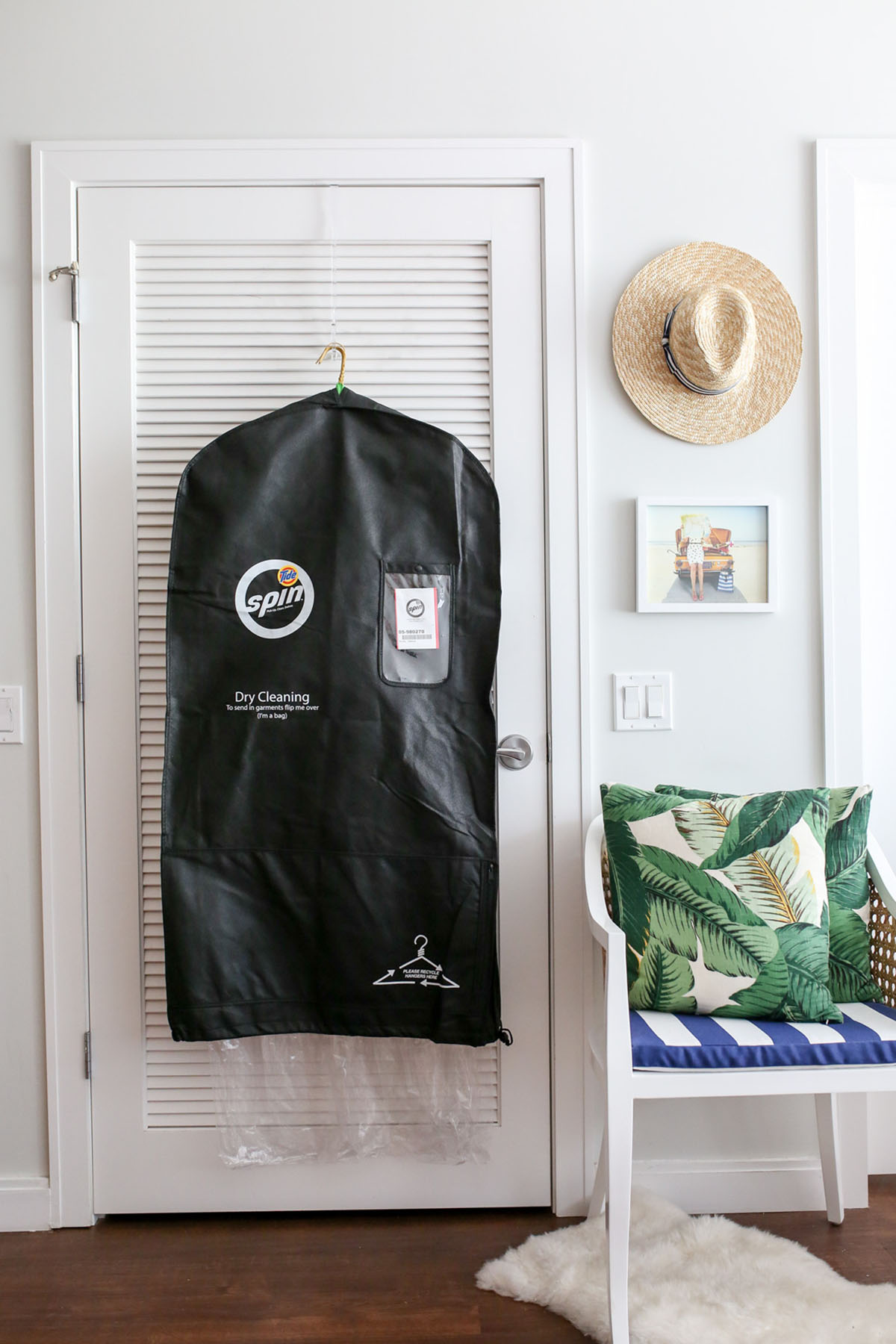 Chicago blogger Bows & Sequins shares her experience with Tide Spin.