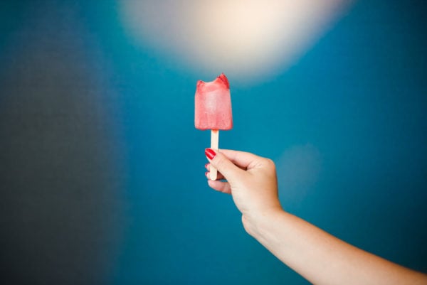 Bows & Sequins sharing a recipe for boozy strawberry and rosé popsicles.
