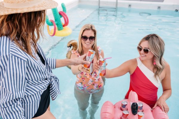 Chicago bloggers review Seven Daughters rose and moscato wine for summer.