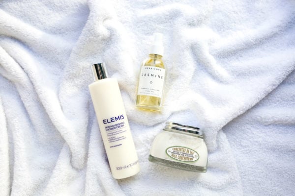 Beauty blogger Bows & Sequins shares her favorite body products for fall: Elemis Shower Lotion, Herbivore Botanicals Body Oil, L'Occitane Almond Body Butter