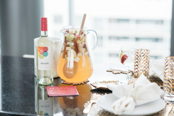 Jessica Sturdy shares her recipe for apple cinnamon Seven Daughters moscato wine for a Friendsgiving Thanksgiving dinner party.