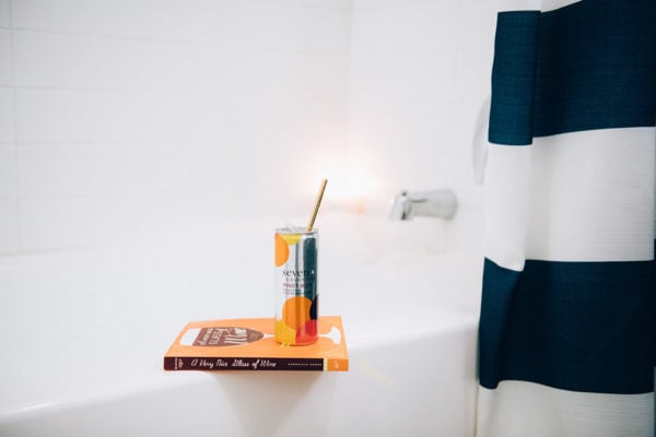 Jessica Sturdy shares tips for an at-home spa night with Seven Daughters wine.