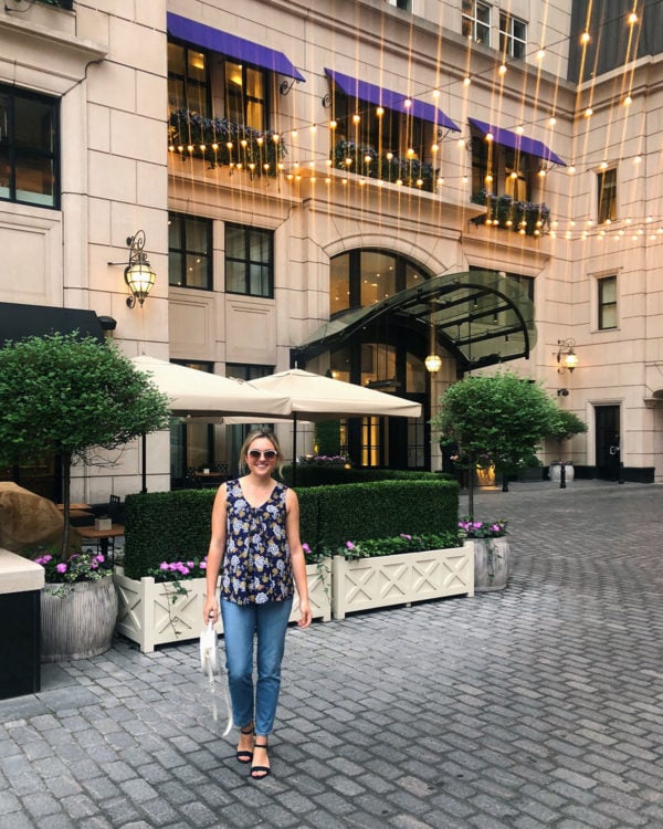 Bows & Sequins wearing a Bobeau Tank and Mott & Bow Mom Jeans at the Waldorf in Chicago.