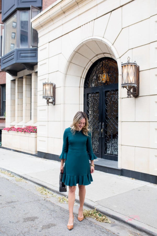 Chicago lifestyle blogger Jessica Sturdy styling a work outfit.