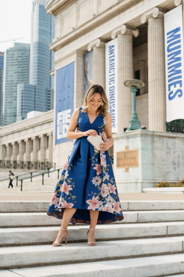 Chicago travel blogger Jessica Sturdy in front of the Field Museum in Chicago.