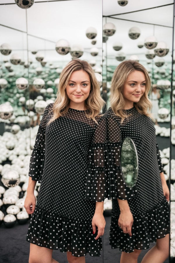 Top women's lifestyle blog Bows & Sequins, written by Jessica Sturdy, at the wndr museum at the Infinity Mirrors room in the West Loop.