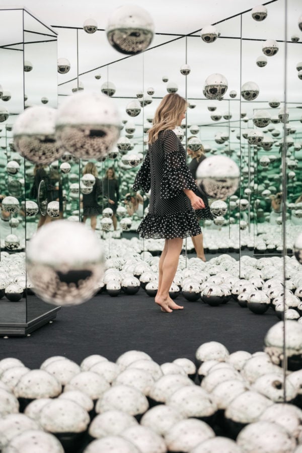 Women's lifestyle blogger Jessica Sturdy of Bows & Sequins previews the new Infinity Mirrored room by Yayoi Kusama.