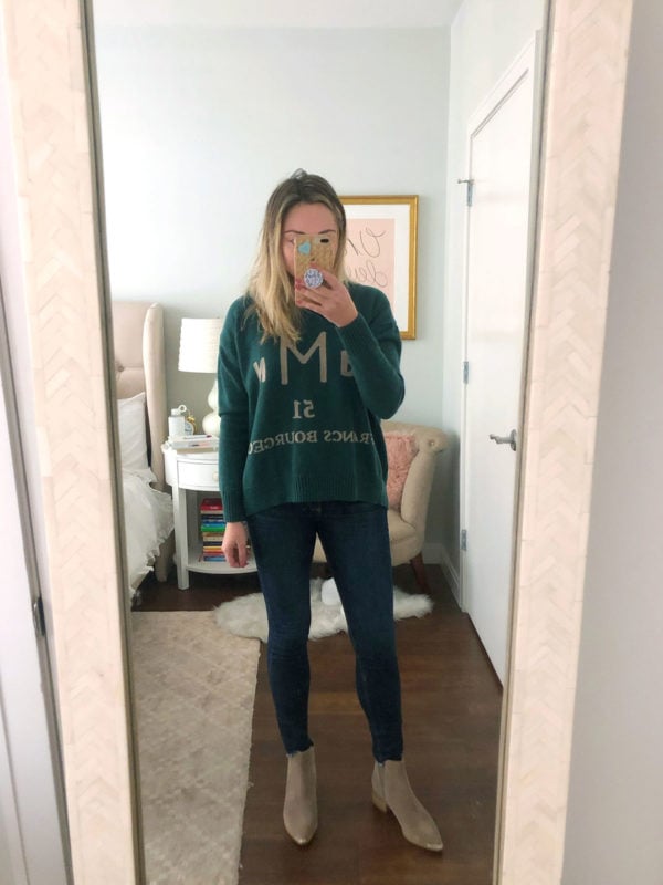 Bows & Sequins wearing an MDN sweatshirt, rag & bone skinny jeans, and Marc Fisher ankle booties.