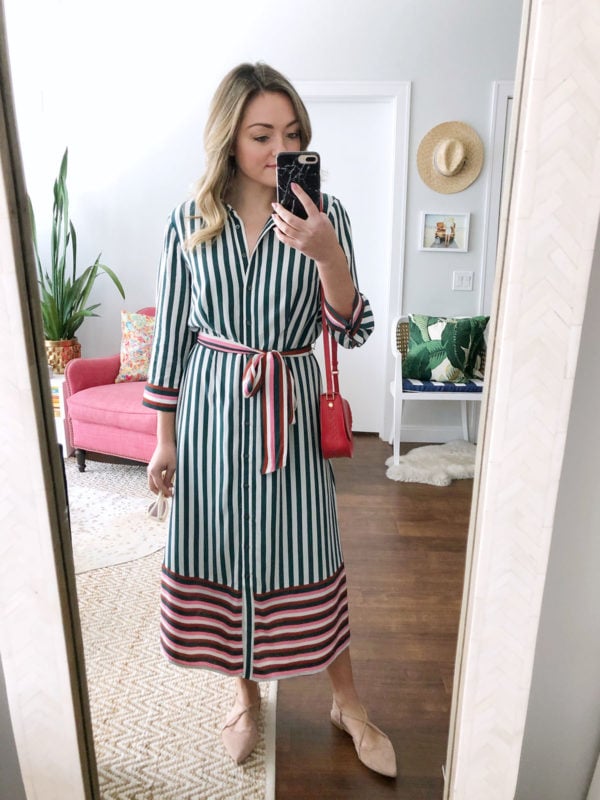 Chicago Instagrammer Jessica Sturdy of Bows & Sequins styling a striped shirt dress with nude flats and a red crossbody bag.