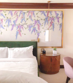Travel blogger Bows & Sequins shares interior inspiration for a bedroom inspired by the guest rooms at Brazilian Court in Palm Beach, Florida.