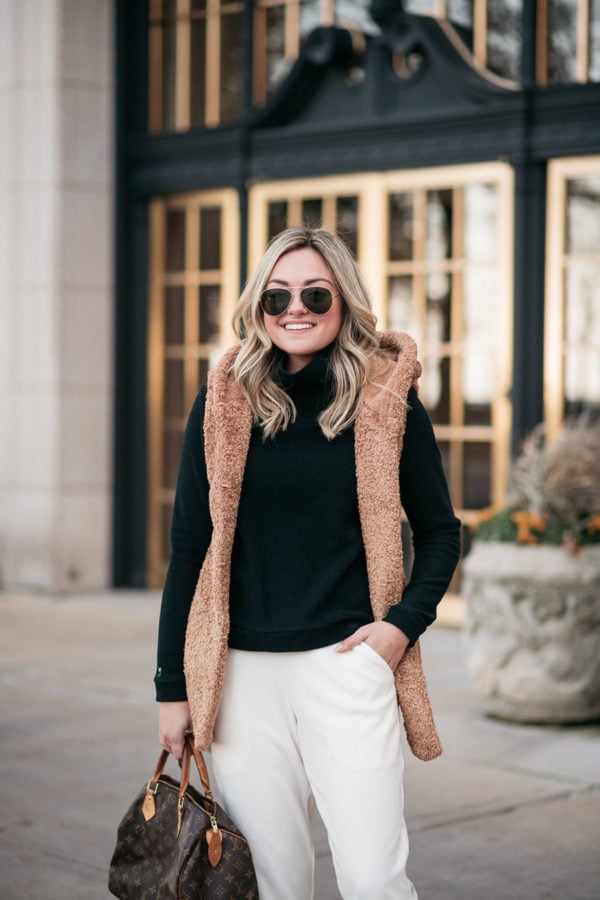 Chicago fashion blogger Bows & Sequins styling a Dudley Stephens Park Slope Turtleneck.