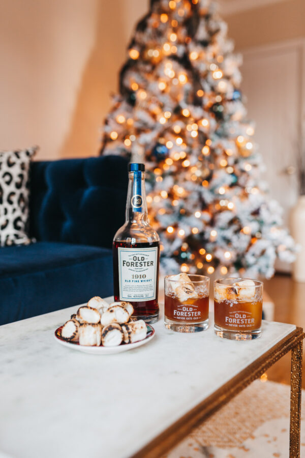 Jessica Sturdy shares a cocktail recipe that's great for the holidays. A Smore's Old Fashioned made with Toasted Marshmallows and Chocolate Bitters.