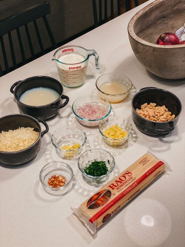 Linguini with Canned Clams Recipe  |  bows & sequins blog