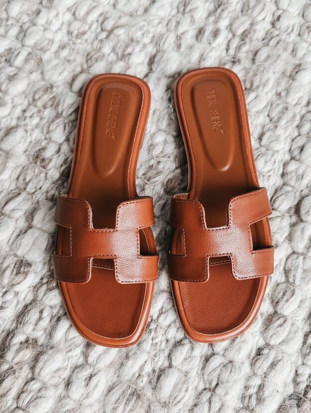 Hermès Oran sandal dupes in tan leather, flat slide sandals for summer