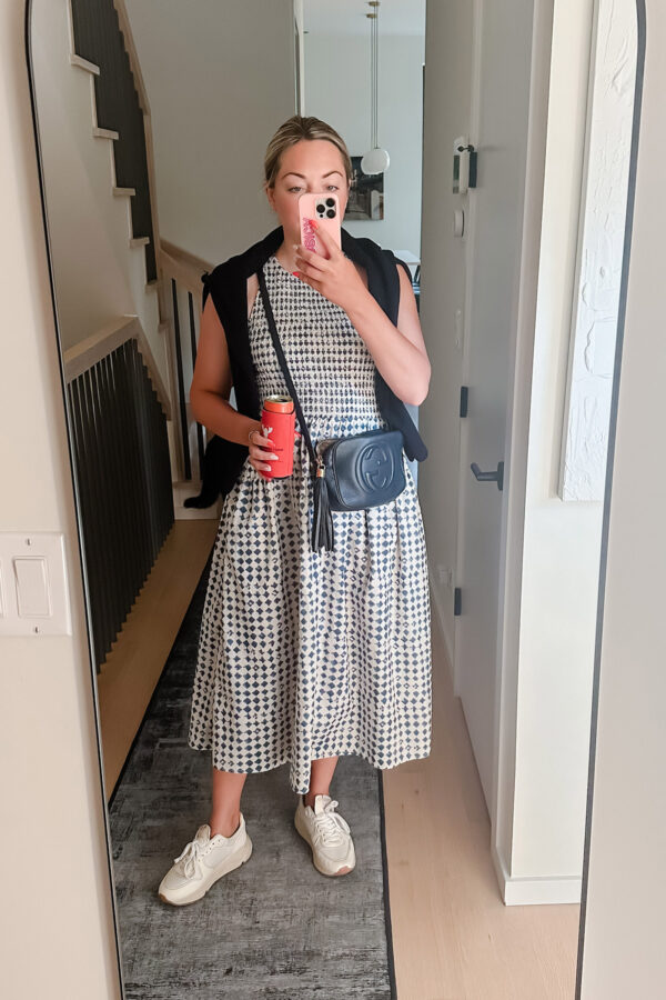 Chicago influencer Bows & Sequins styling a Madewell dress.