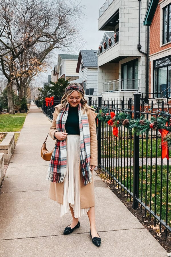 Chicago blogger wearing a festive plaid outfit for the holidays.